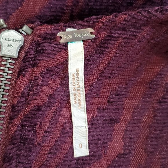 Free People Chenille Zebra Print Dress Size 0 Burgundy Red Drop Waist - Picture 4 of 8
